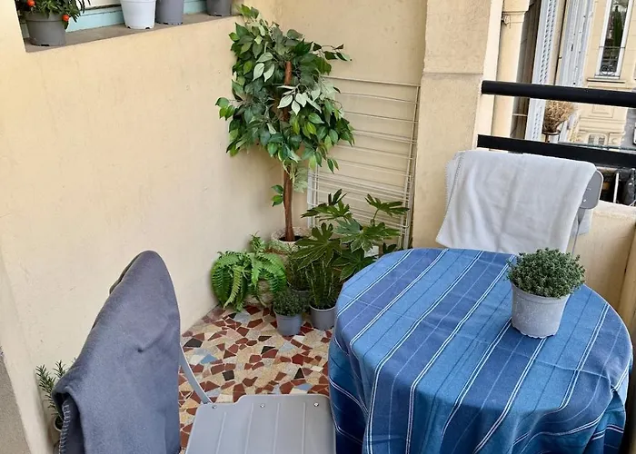 公寓 Avec Terrasse Pour Amoureux 尼斯